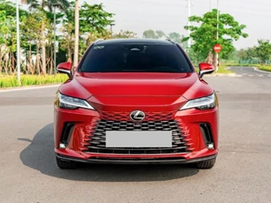 SUV hạng sang Lexus RX 350 rao bán với giá bao nhiêu sau 1 năm lăn bánh?