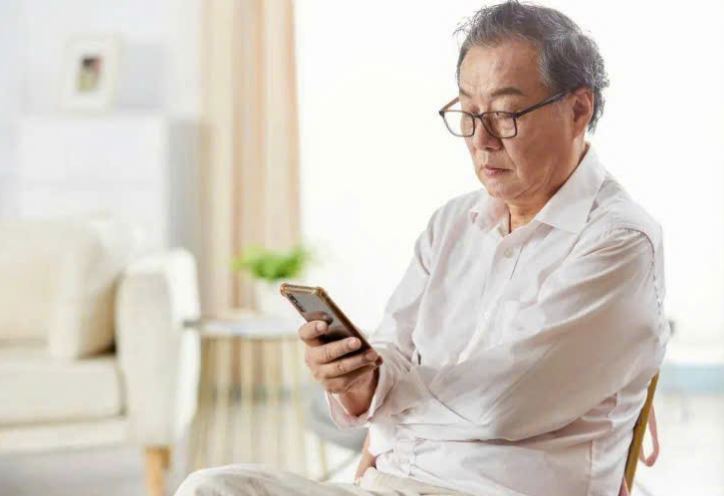 Bán nhà được 3 tỷ, tôi chia đều cho 2 con trai nhưng không ngờ lại là lý do khiến hai cô con dâu tranh cãi gay gắt