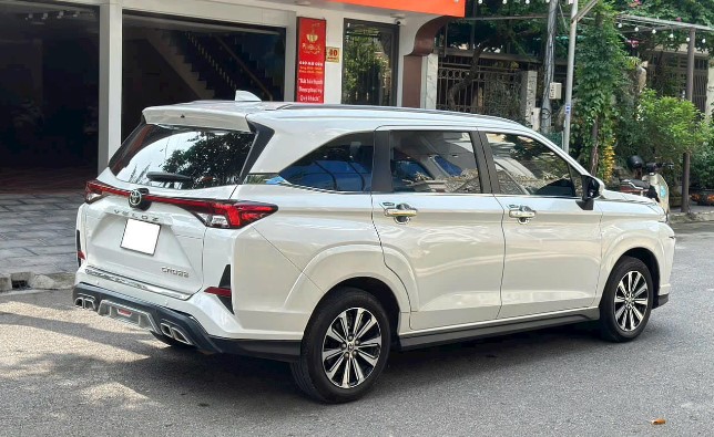 Toyota Veloz Cross rao bán khó tin sau hơn 1 năm lăn bánh