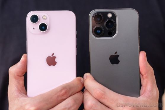 Bảng giá iPhone 13 cuối tháng 10: iPhone 13 giảm thủng đáy, iPhone 13 Pro Max giá siêu rẻ cháy sàn