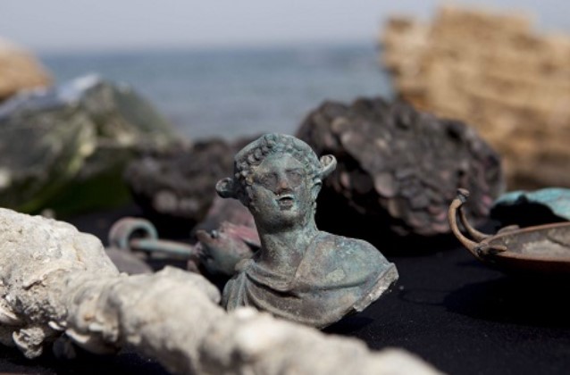 Phát hiện kho báu trên con tàu La Mã với nhiều hiện vật quý giá