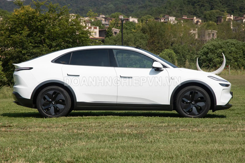 Xe điện công suất 462 mã lực, phạm vi hoạt động 730 km/lần sạc, giá gần 500 triệu đồng