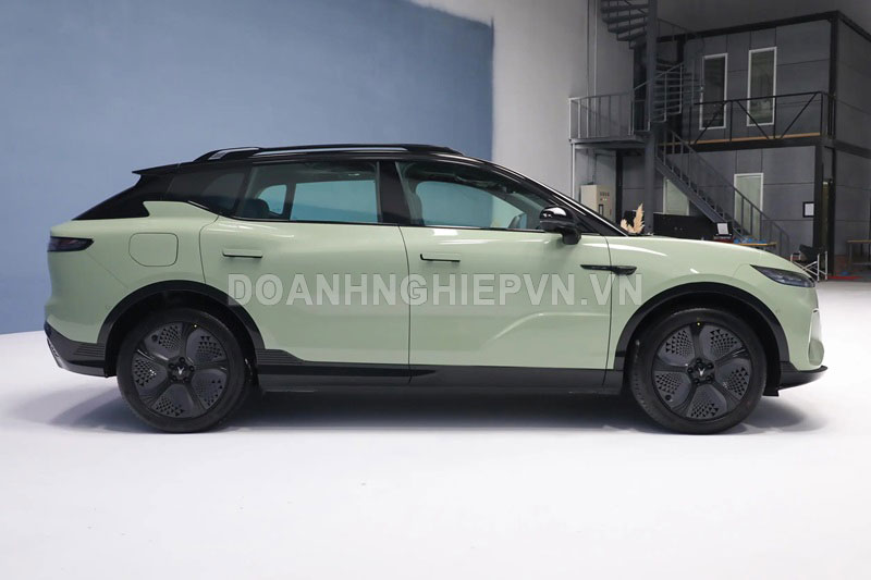 SUV công suất 429 mã lực, thiết kế đẹp mê ly, giá gần 600 triệu đồng, ‘tuyên chiến’ với Honda CR-V