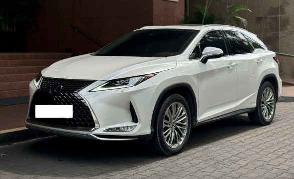 Lăn bánh 2 năm, xe 'siêu tiết kiệm xăng' Lexus RX 450h bán lại với giá ngỡ ngàng