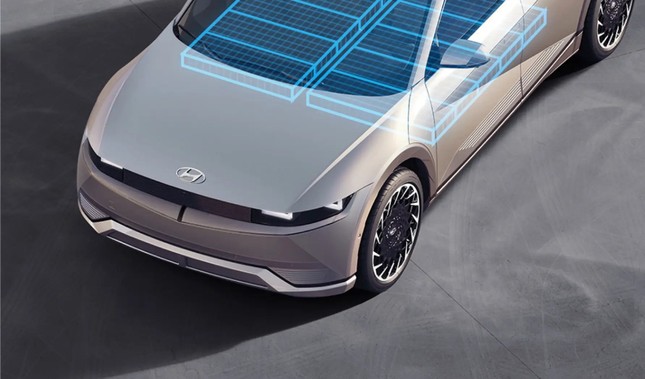 Hyundai tăng tốc trong cuộc đua pin xe điện