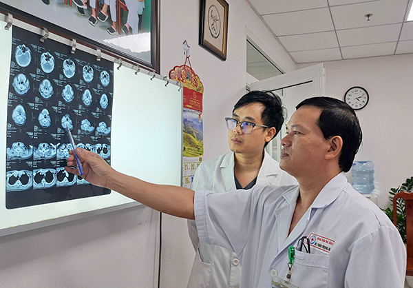 Đà Nẵng: Phẫu thuật thành công khối u thân cảnh cực kỳ hiếm gặp