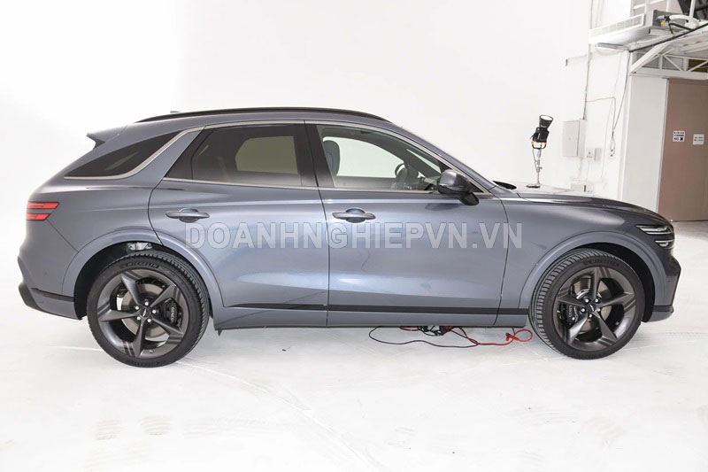 SUV thiết kế sang chảnh, công suất 304 mã lực, giá gần 970 triệu đồng, ‘đe nẹt’ Mercedes-Benz GLC