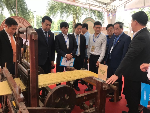 Thúc đẩy đầu tư chuyển đổi sản xuất xanh