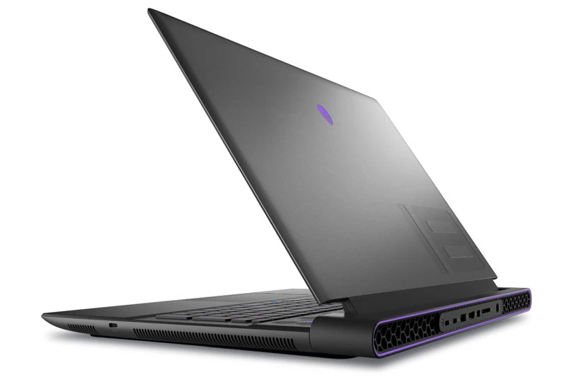 Dell Alienware m18 R2.