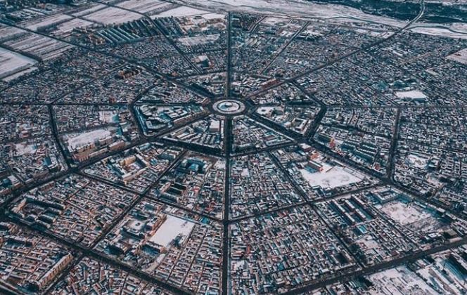Kỳ bí thành phố hình bát quái duy nhất của thế giới: Chưa từng tắc đường, không hề có đèn giao thông