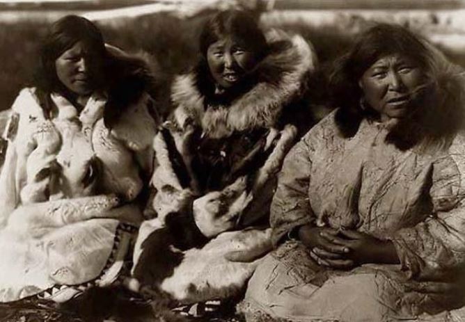 Nơi duy nhất trên thế giới chồng cho vợ ngủ với khách để thể hiện hiếu khách, đàn ông được thuê vợ