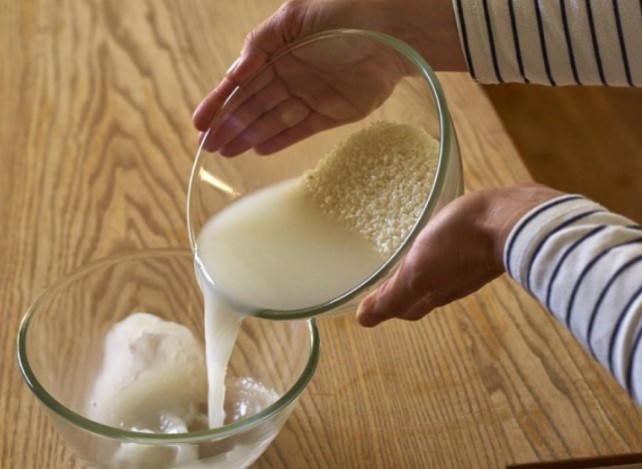 Tùy tiện đổ một nồi nước vo gạo đi tương đương với việc vứt bỏ cả đống tiền, đọc xong tôi cũng học được cách sử dụng