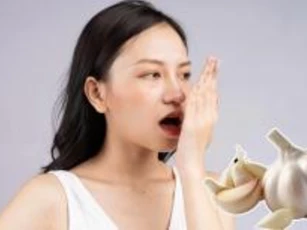 Mẹo hay khử mùi hôi sau khi ăn tỏi, cực hiệu quả mà không cần đánh răng