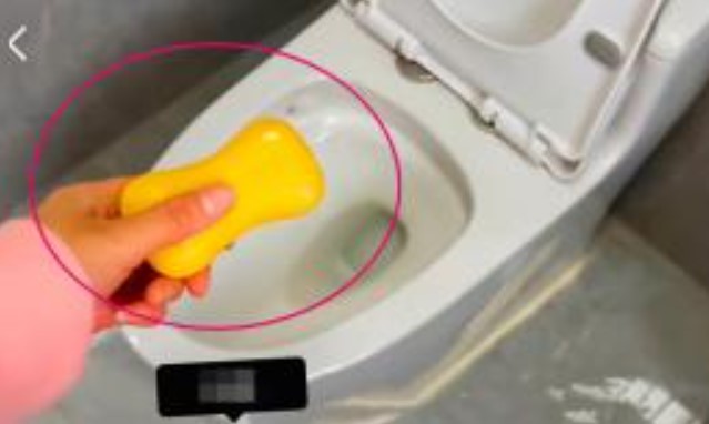 Bỏ thứ này vào bồn cầu, cả năm không cần cọ bồn cầu, đặc biệt thích hợp với người lười biếng!
