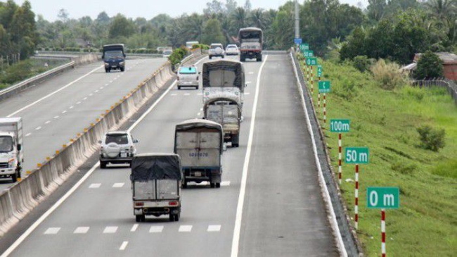 VCCI kiến nghị bắt buộc đặt biển tốc độ tối đa trên mọi tuyến quốc lộ, tỉnh lộ