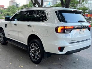 Sau 2 năm sử dụng, Ford Everest Titanium giữ giá không ngờ trên sàn xe cũ