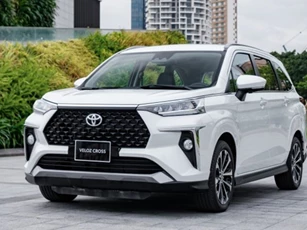 Tậu xe Toyota Veloz Cross, nên chọn phiên bản nào?