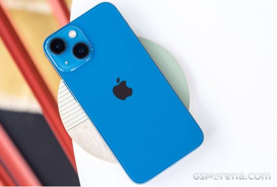 Đây là mẫu iPhone nhỏ gọn vô địch, camera, màn đẹp như iPhone 16, giá rẻ hơn iPhone SE 4 tới một nửa