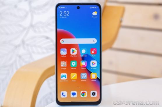 Cầm 3 triệu rinh ngay chiếc điện thoại Xiaomi thiết kế đẹp như iPhone 16 Pro Max, màn hình to chơi game mãn nhãn