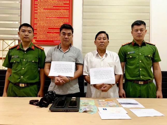 Hai đối tượng giả danh nhà báo 'tống tiền' nhiều doanh nghiệp