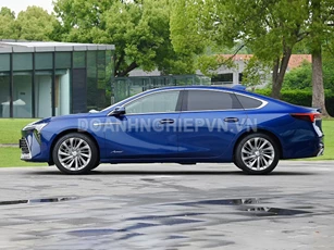 ‘Kẻ hạ sát’ Toyota Camry ra mắt: Thiết kế sang chảnh, nội thất tiện nghi, công suất 237 mã lực, giá gần 700 triệu đồng