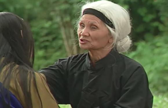 Nghệ sĩ Hồng Sáp: 86 tuổi vẫn ở nhà thuê và làm mướn, sinh 7 con thì 6 người mất