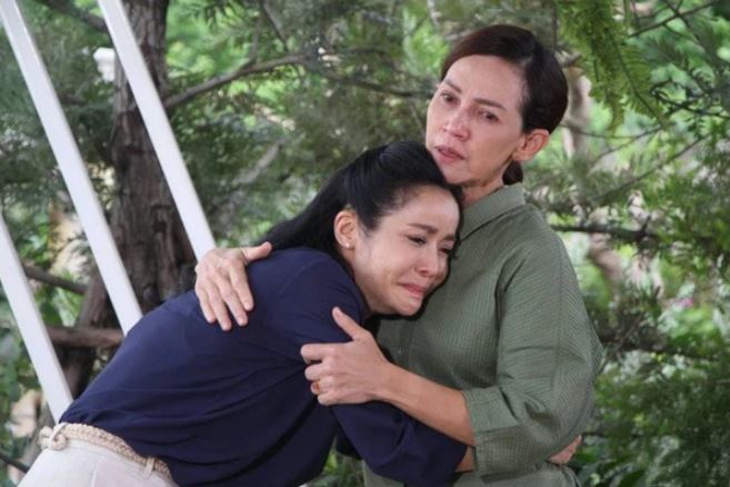 Bố mẹ chồng tặng "món quà" sinh nhật đầy nước mắt: Khiến tôi bàng hoàng vì sự sắp đặt bí mật