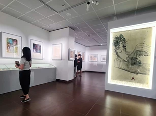 Bảo tàng Mỹ thuật Đà Nẵng trưng bày bộ sưu tập nghệ thuật Lê Bá Đảng