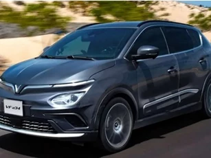 Giá xe điện quốc dân Vinfast VF e34 mới nhất: Hấp dẫn người mua, cần gì đua với xe Tàu