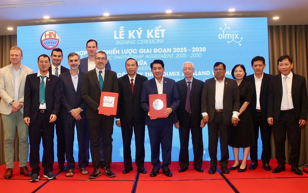 Hùng Nhơn ‘bắt tay’ tập đoàn Olmix phát triển chăn nuôi theo tiêu chuẩn Halal 