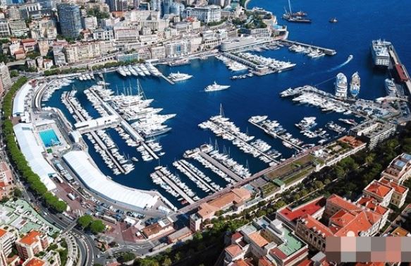 Quốc gia nhỏ thứ 2 thế giới nhưng đắt đỏ bậc nhất: Không ai là người nghèo, 1 lon coca giá 200 nghìn