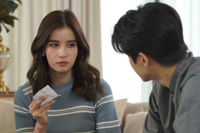 Lời xin lỗi giữa bão tố: Khi đứa trẻ đến thay đổi tất cả