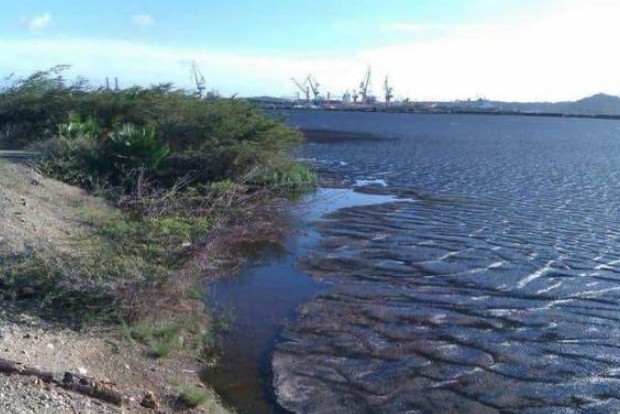 Đây là Hồ nhựa lớn nhất thế giới có trữ lượng đáng kinh ngạc và có thể khai thác trong ít nhất 200 năm