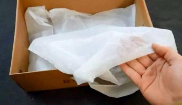 Chiếc túi trắng đựng trong hộp giày có nhiều công dụng bất ngờ, điều không phải ai cũng biết