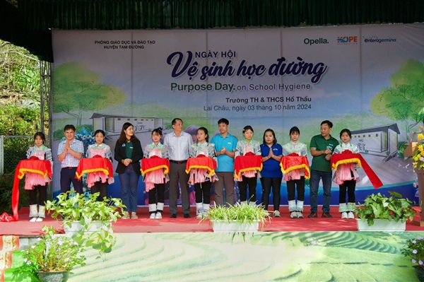 Khánh thành 20 công trình vệ sinh học đường tại Yên Bái, Lào Cai - dấu ấn trong dự án chung tay từ Long Châu và khách hàng