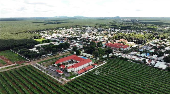 Cơ cấu lại kinh tế vùng Đông Nam Bộ theo hướng hiện đại
