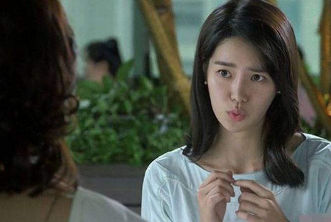 Mẹ chồng hắt hủi quà quê, sự cố khó lường khiến bà phải "xuống nước"