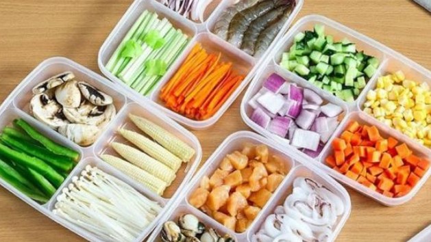 Hộp nhựa đựng thức ăn có dấu hiệu 'lạ' này, cần thay mới ngay lập tức!