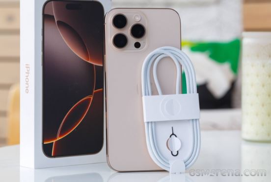 Vua flagship iPhone 16 Pro Max giảm hấp dẫn đầu tháng 11, màu titan sa mạc vẫn hot không tưởng