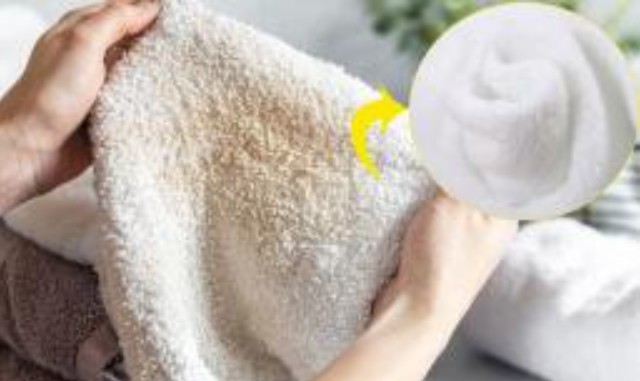 Mẹo hay làm sạch khăn tắm, khăn dù bẩn hay ố vàng đến đâu thì giặt xong sẽ mềm mại sạch sẽ