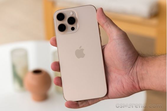 iPhone 16 Pro Max bất ngờ giảm khủng đầu tháng 11, quậy đục nước gây áp lực Galaxy S24 Ultra