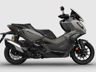 Ra mắt ‘Honda SH phiên bản địa hình’ mới đẹp long lanh, có phanh ABS 2 kênh xịn sò mà giá cực 'mềm'