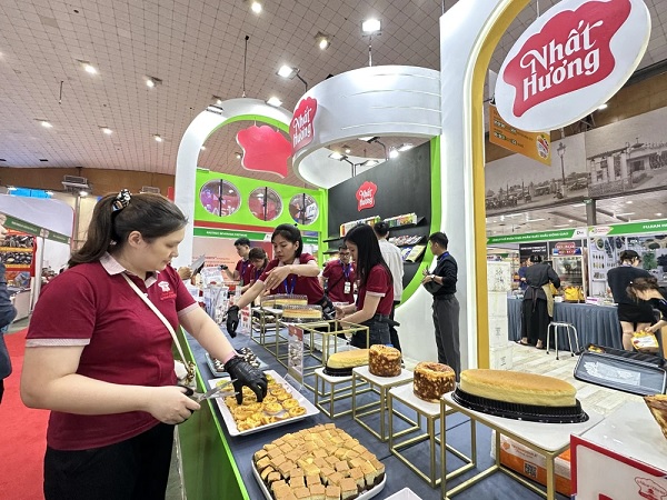 Doanh thu ngành thực phẩm và đồ uống tăng tốc