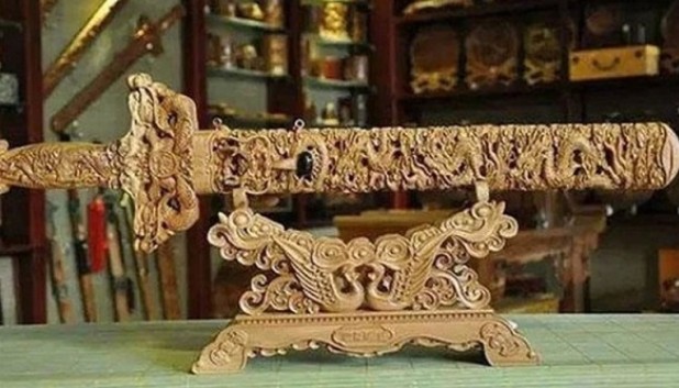 Thanh bảo kiếm cõi âm mang 'lời nguyền chết chóc' của Hoàng đế Càn Long, mất 10 năm mới hoàn thành