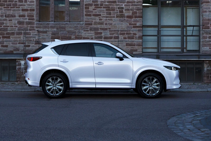 Mazda CX-5.