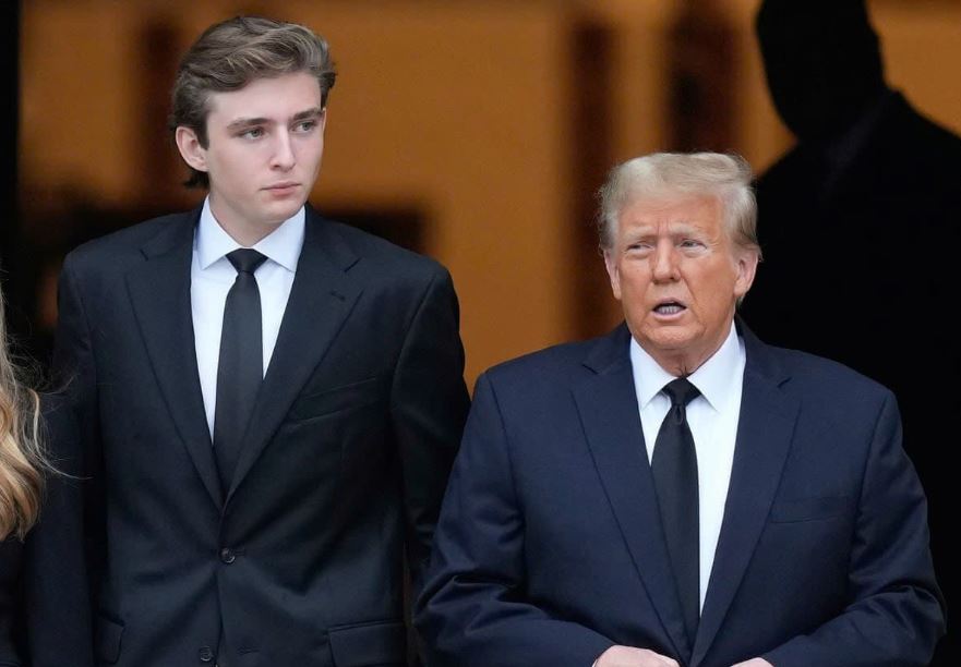 Chiều cao và phong thái vượt trội của Barron Trump - Con trai út ông Donald Trump