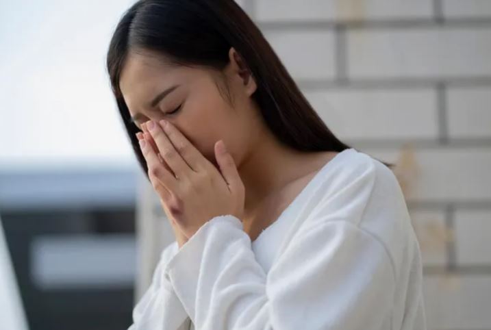 Bàng hoàng phát hiện âm mưu chia rẽ hôn nhân từ mẹ chồng và người yêu cũ của chồng