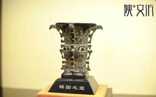 Người đàn ông đào được 1 vật gỉ sét, bán với giá hơn 100 nghìn, ngỡ ngàng khi biết là bảo vật quốc gia