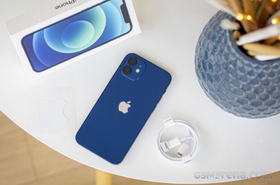 iPhone 12, iPhone 13 và iPhone 14 là bộ ba iPhone 5G rẻ nhất Việt Nam, vẫn mượt như iPhone 16