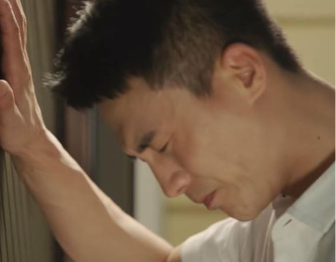 Ly hôn chồng vì không thể sinh con, vài năm sau anh vẫn độc thân, biết lý do tôi nghẹn ngào